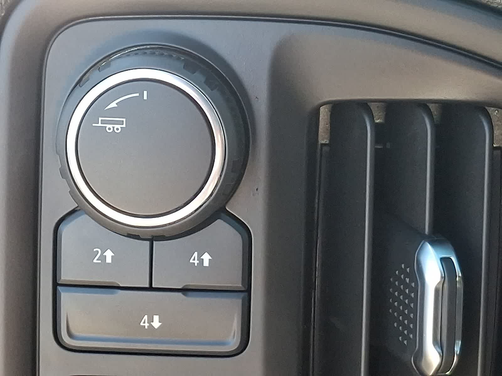 Thumbnail: 2025 Chevrolet Silverado 2500 - 22