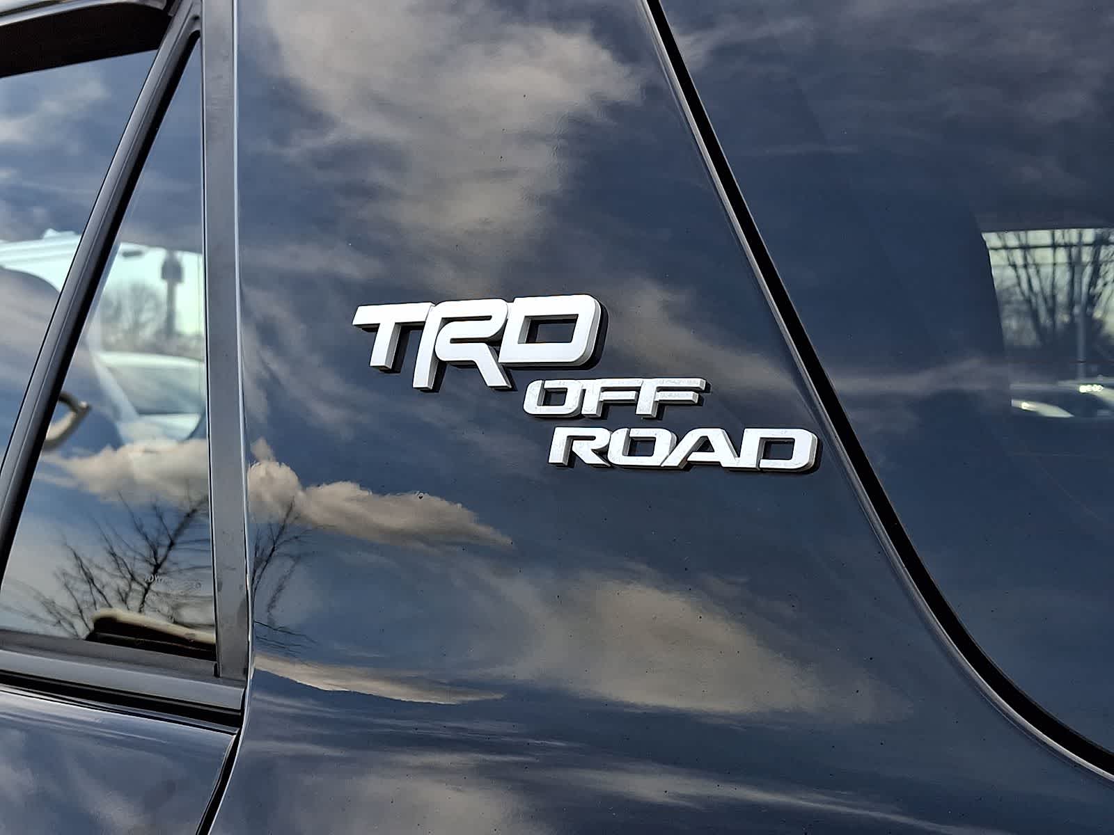 Thumbnail: 2019 Toyota 4Runner - 33