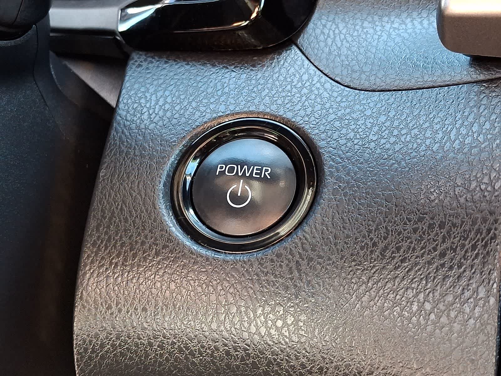 Thumbnail: 2025 Toyota Camry - 27