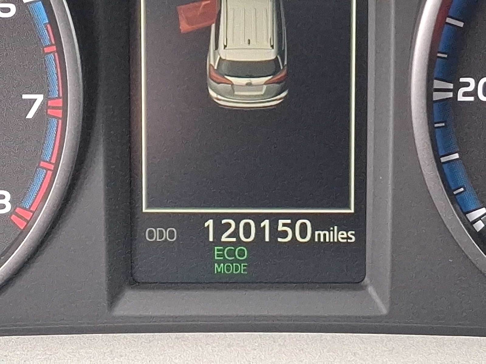 Thumbnail: 2017 Toyota RAV4 - 21