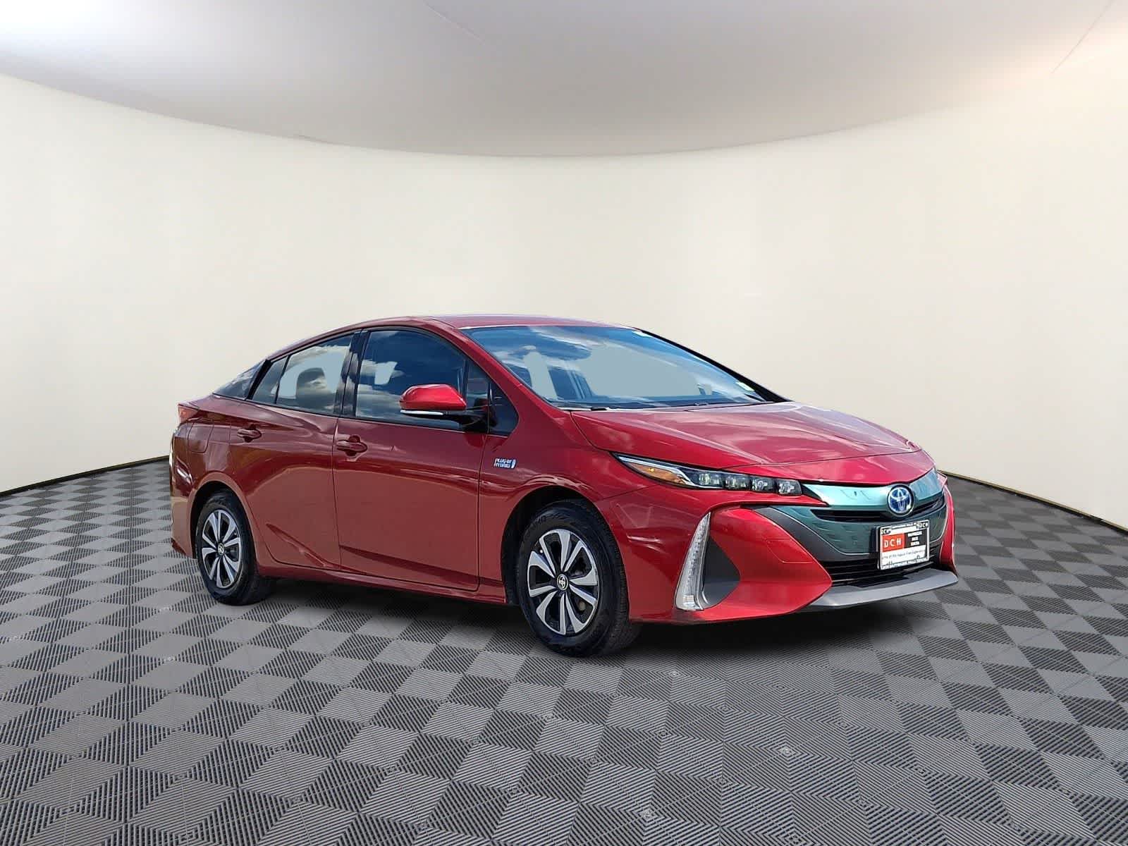 Thumbnail: 2018 Toyota Prius Prime - 5