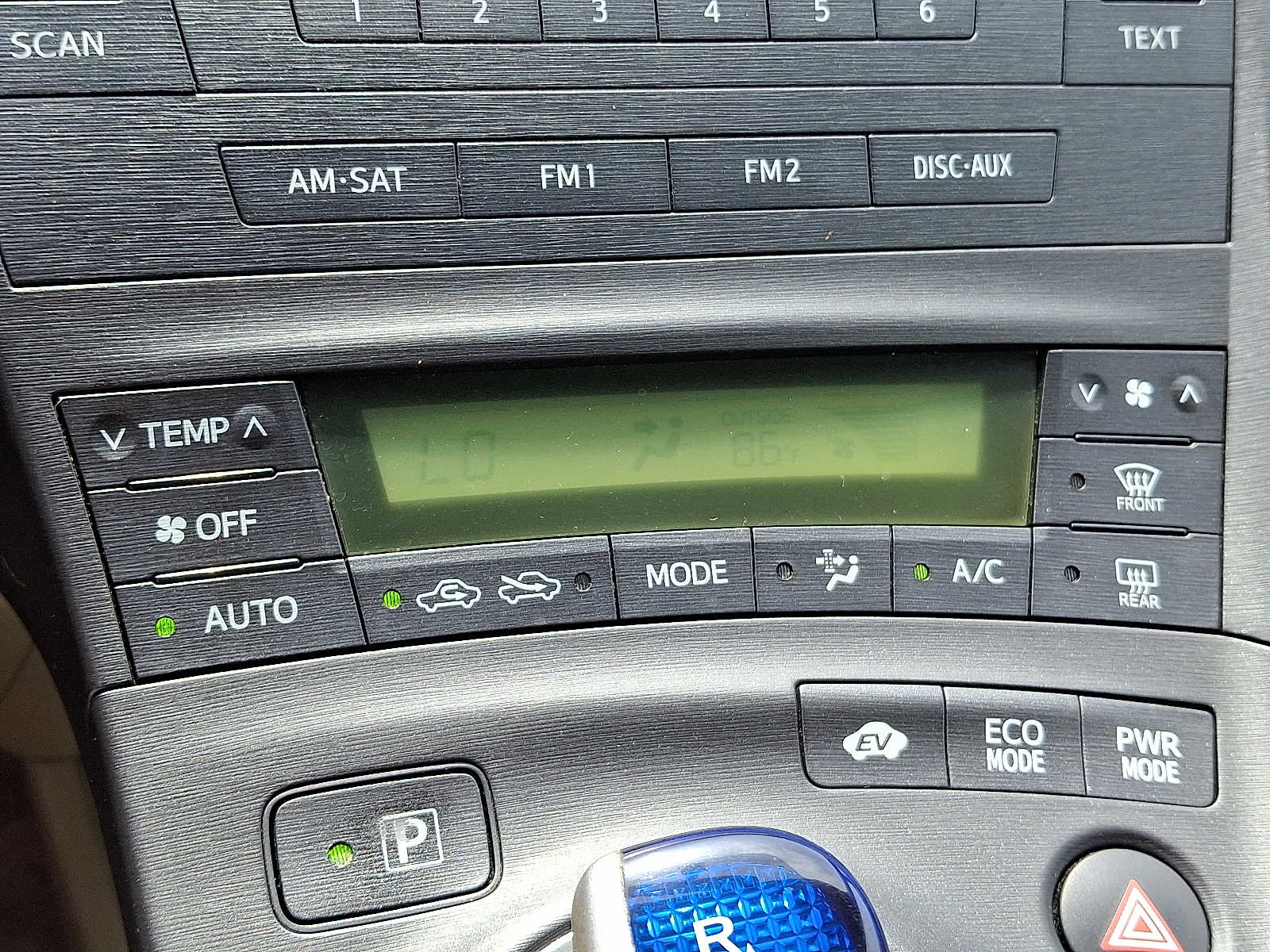 Thumbnail: 2011 Toyota Prius - 14