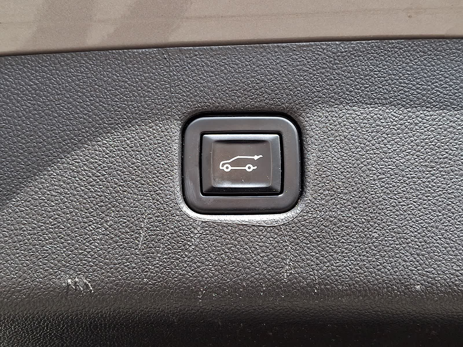 Thumbnail: 2021 Chevrolet Blazer - 31
