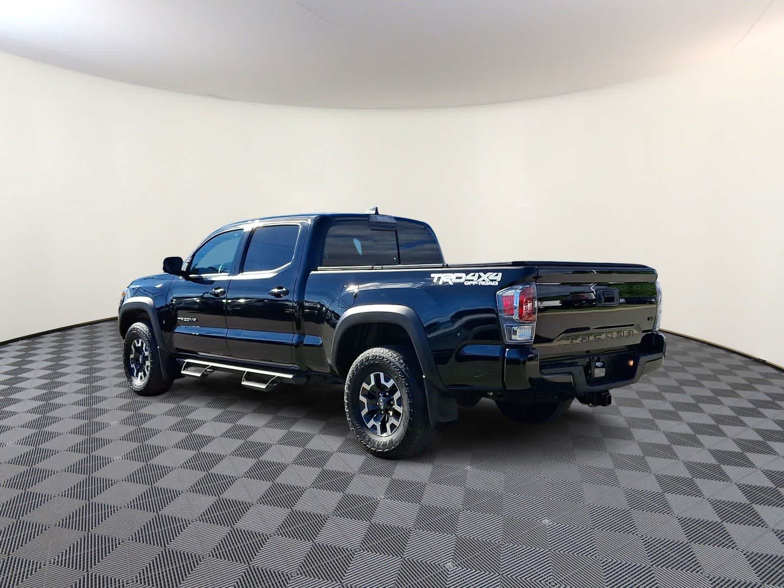 Thumbnail: 2023 Toyota Tacoma - 9