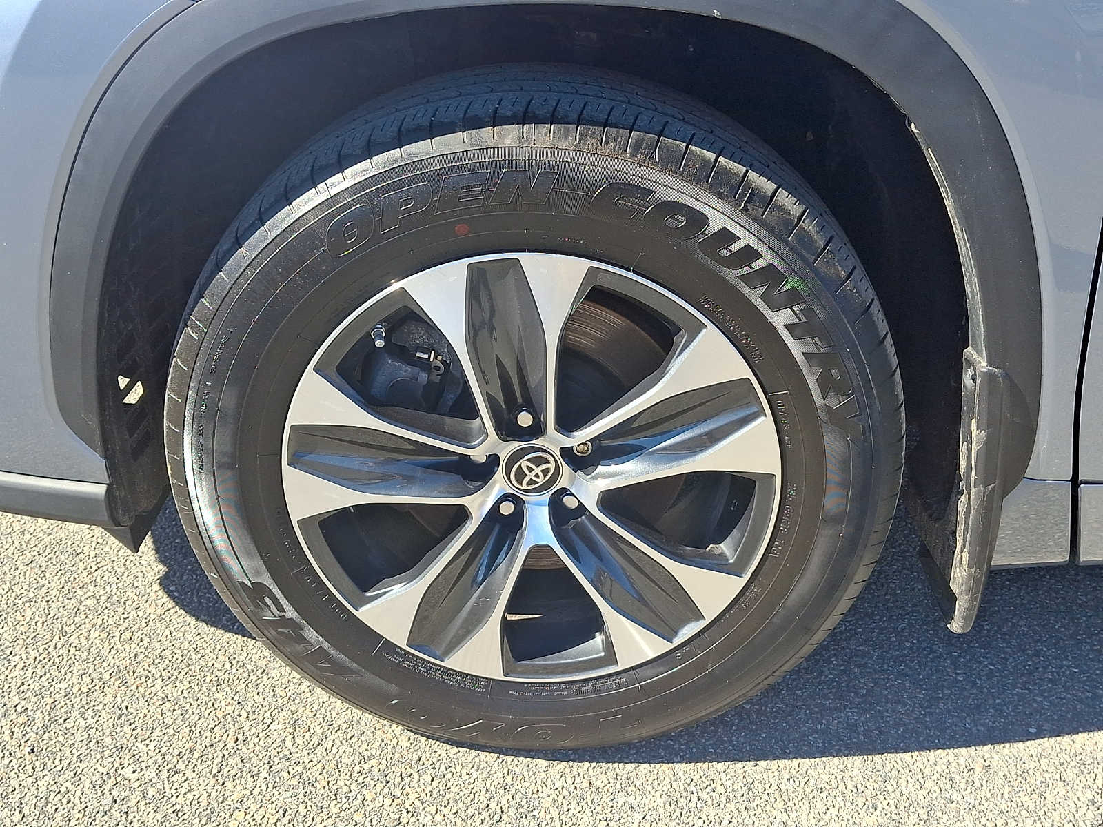 Thumbnail: 2024 Toyota Highlander - 11