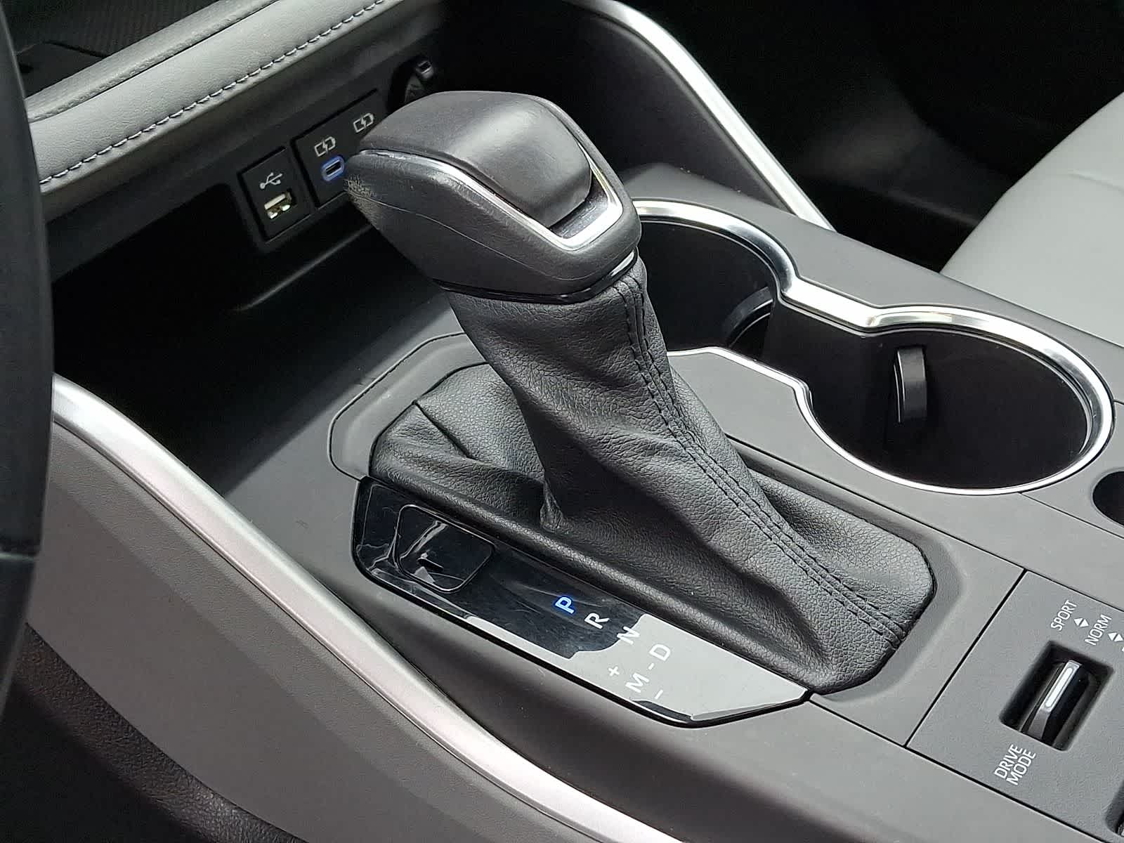 Thumbnail: 2022 Toyota Highlander - 19