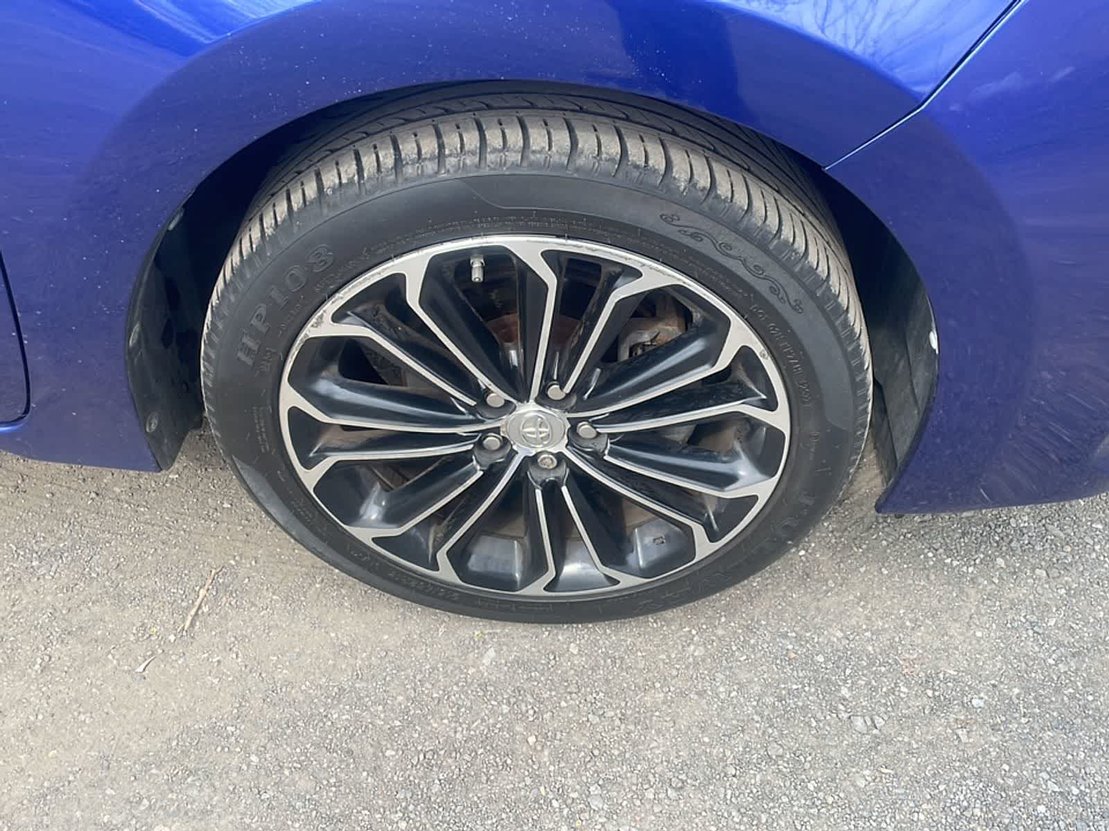 Thumbnail: 2014 Toyota Corolla - 23