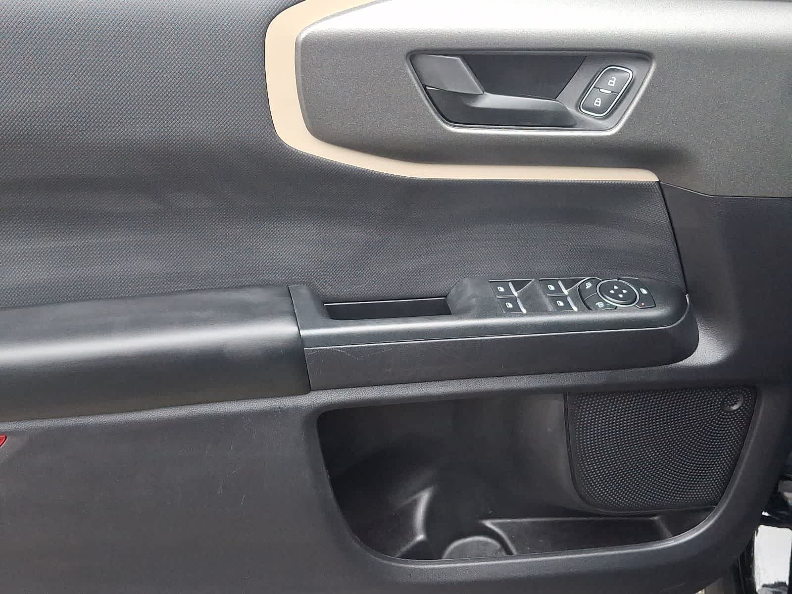 Thumbnail: 2025 Ford Bronco Sport - 13