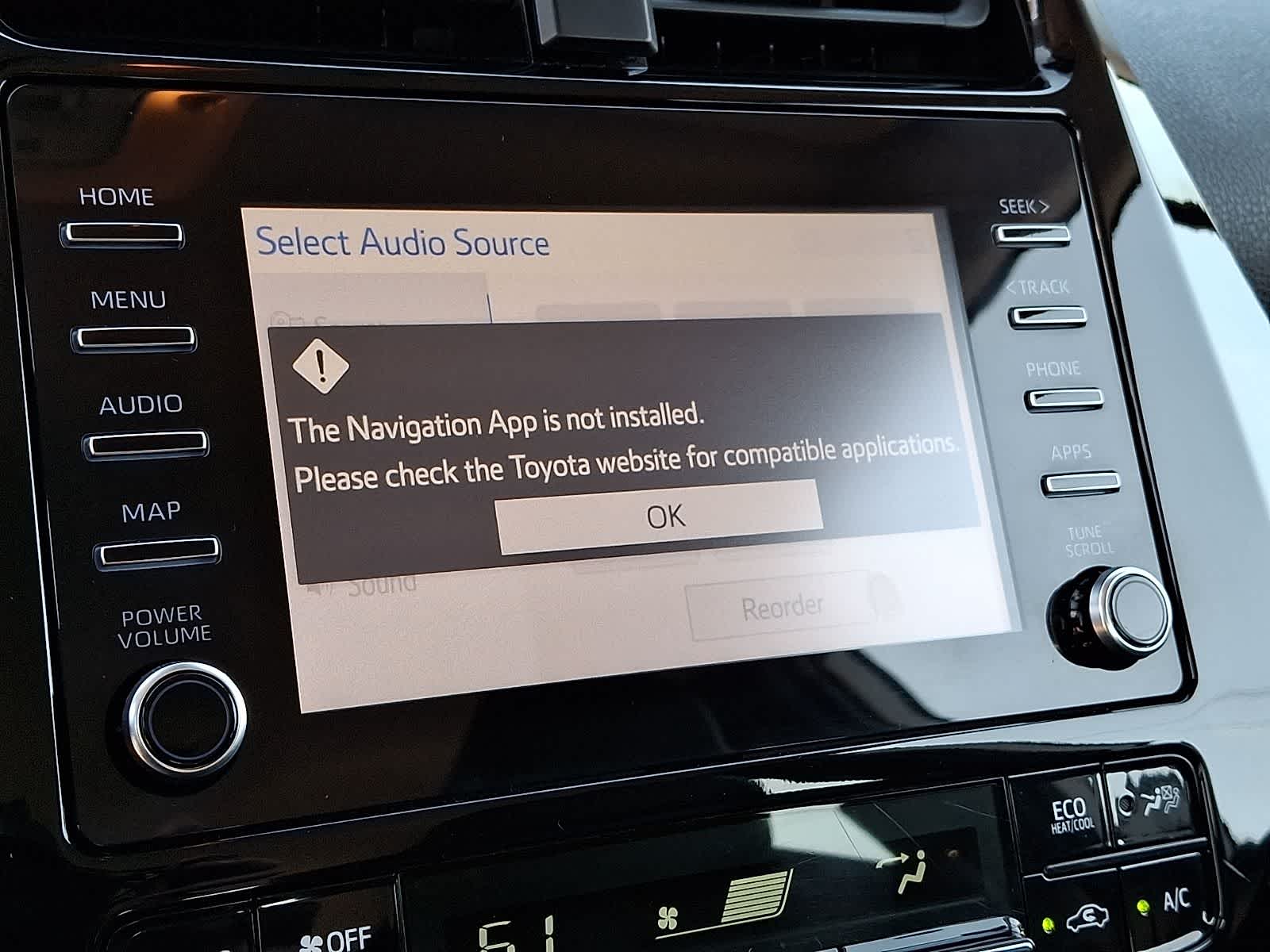 Thumbnail: 2020 Toyota Prius - 21