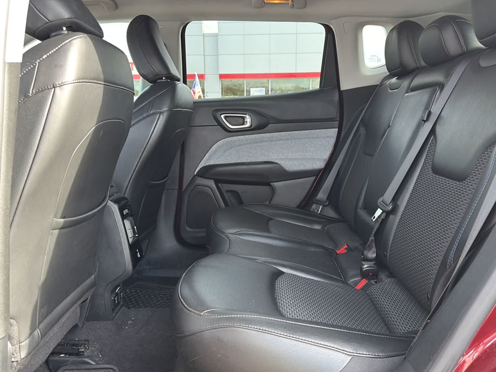 Thumbnail: 2022 Jeep Compass - 17