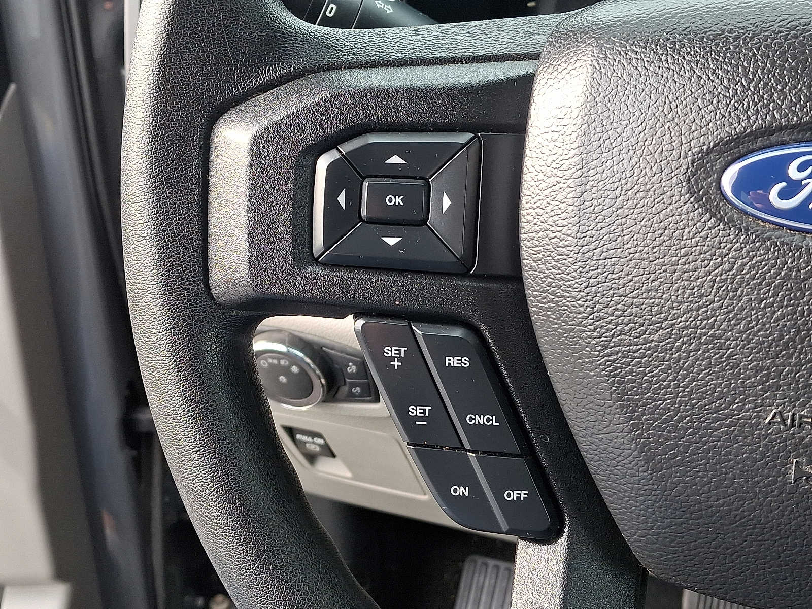 Thumbnail: 2018 Ford F-150 - 21