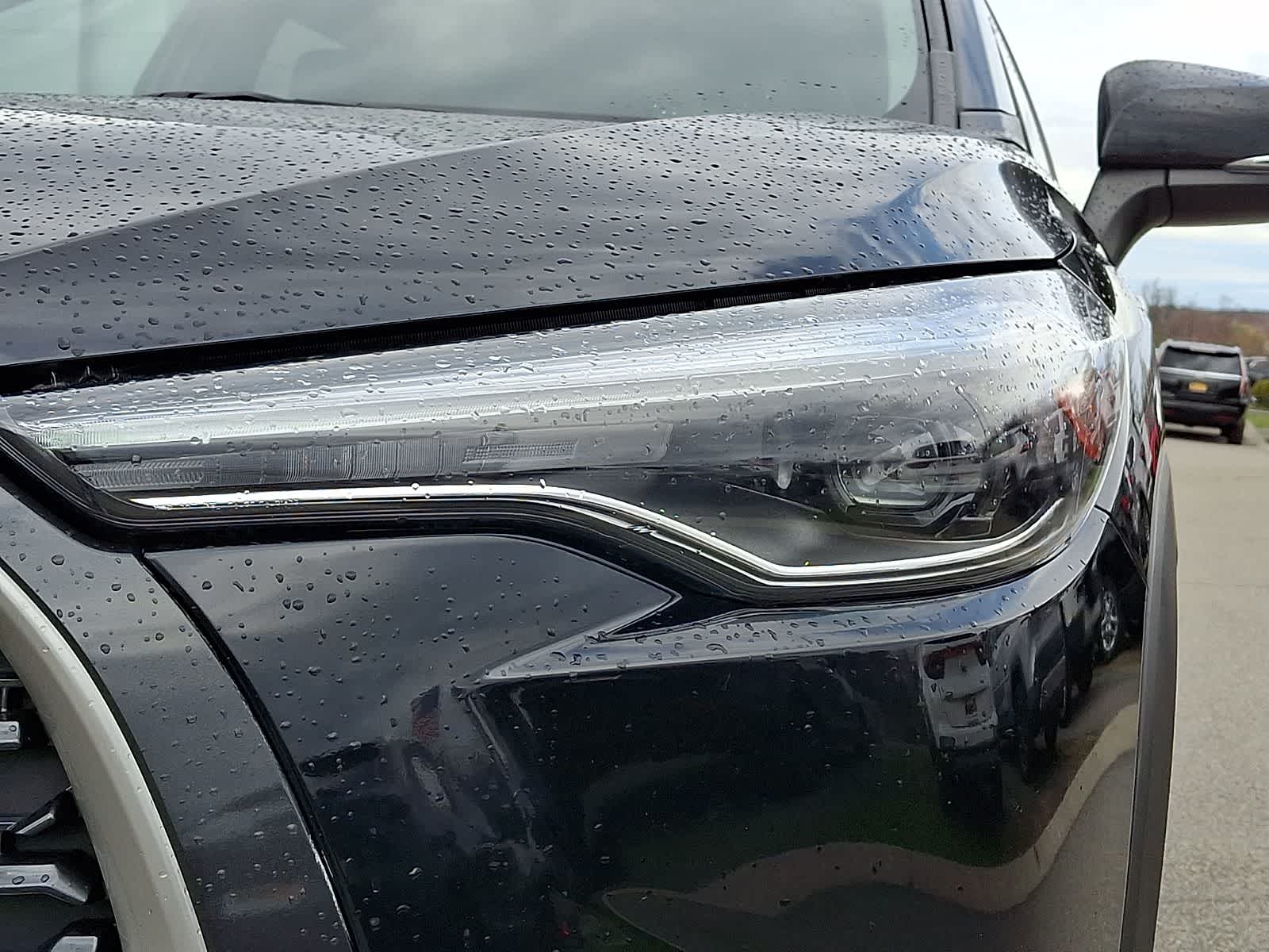 Thumbnail: 2022 Toyota Corolla Cross - 12