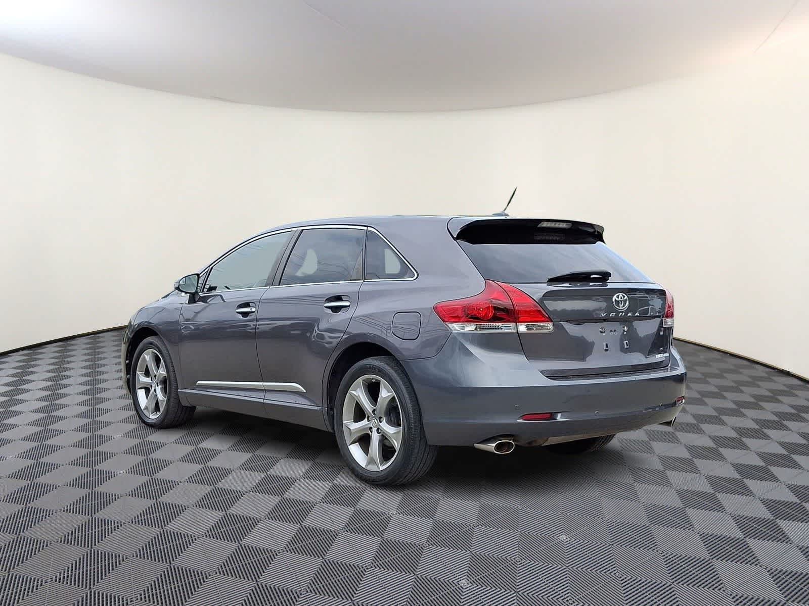 Thumbnail: 2015 Toyota Venza - 8