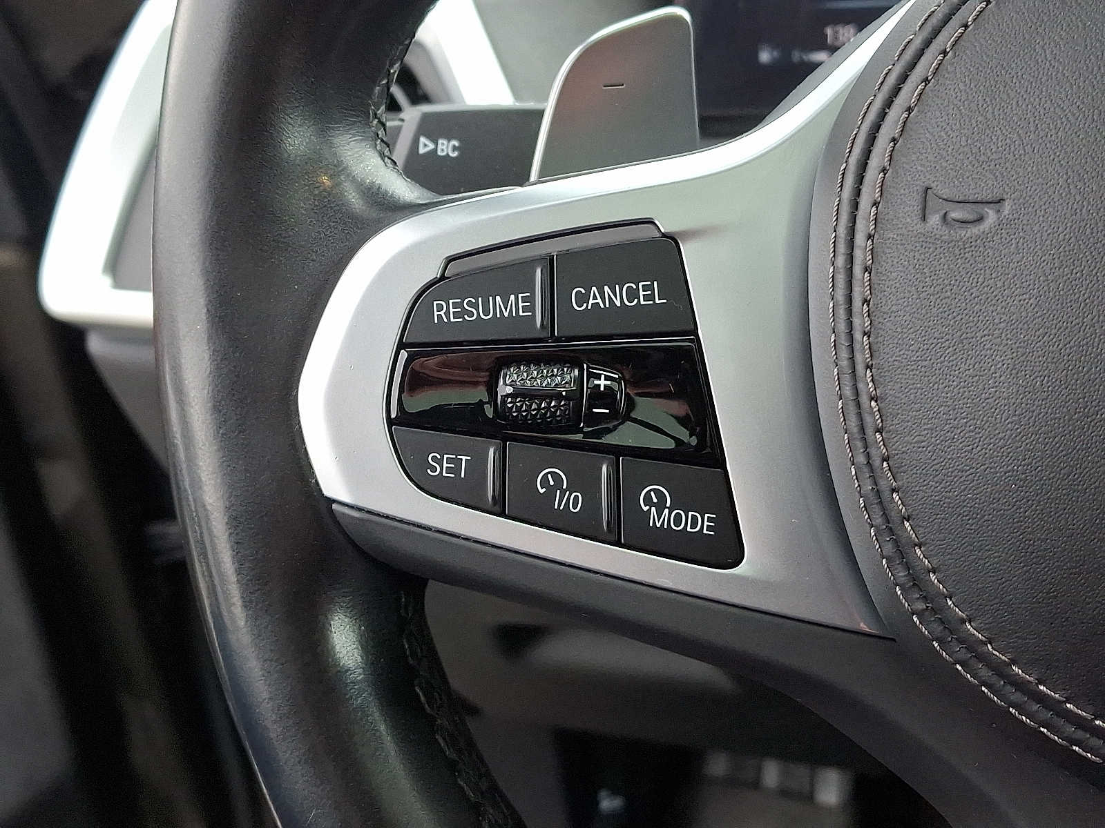 Thumbnail: 2023 BMW X7 - 25