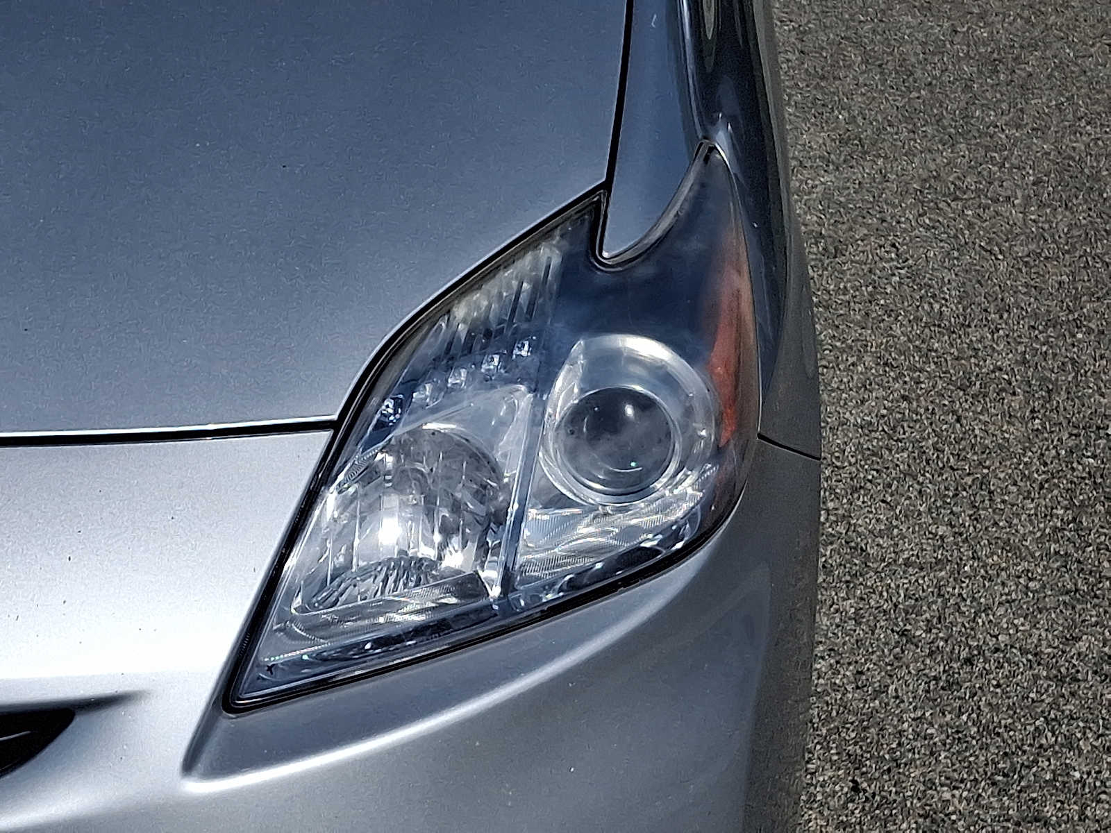 Thumbnail: 2011 Toyota Prius - 11