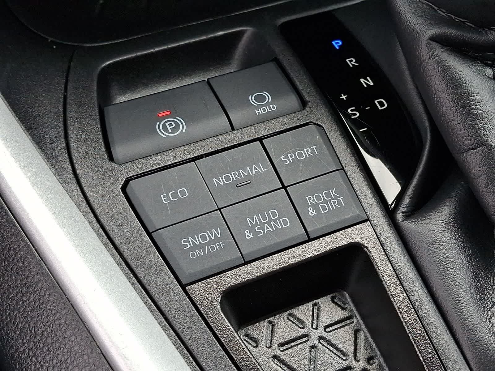 Thumbnail: 2024 Toyota RAV4 - 28