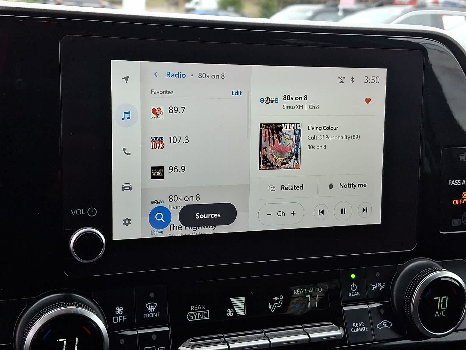 Thumbnail: 2023 Toyota Highlander - 20