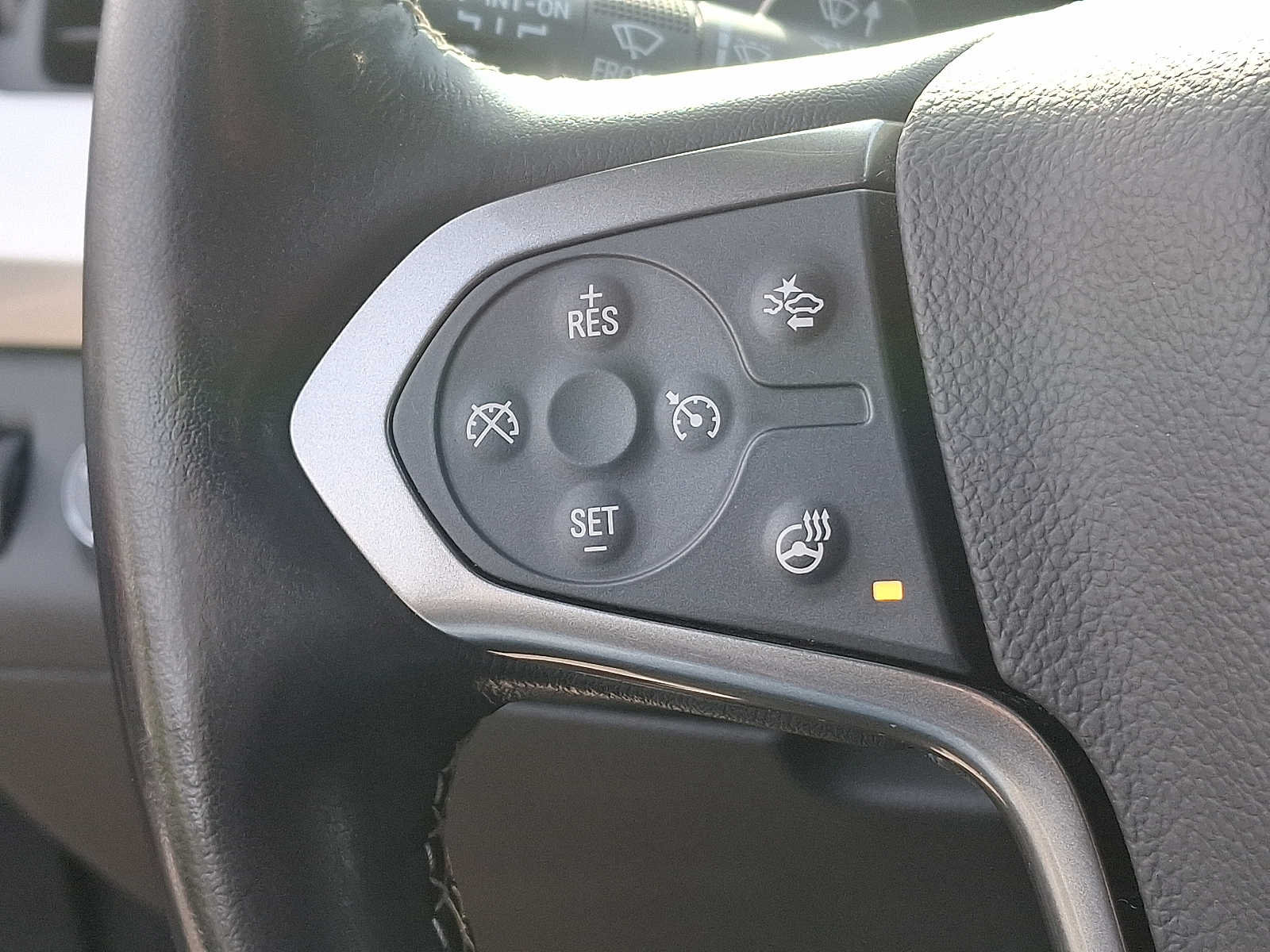 Thumbnail: 2020 Chevrolet Tahoe - 26