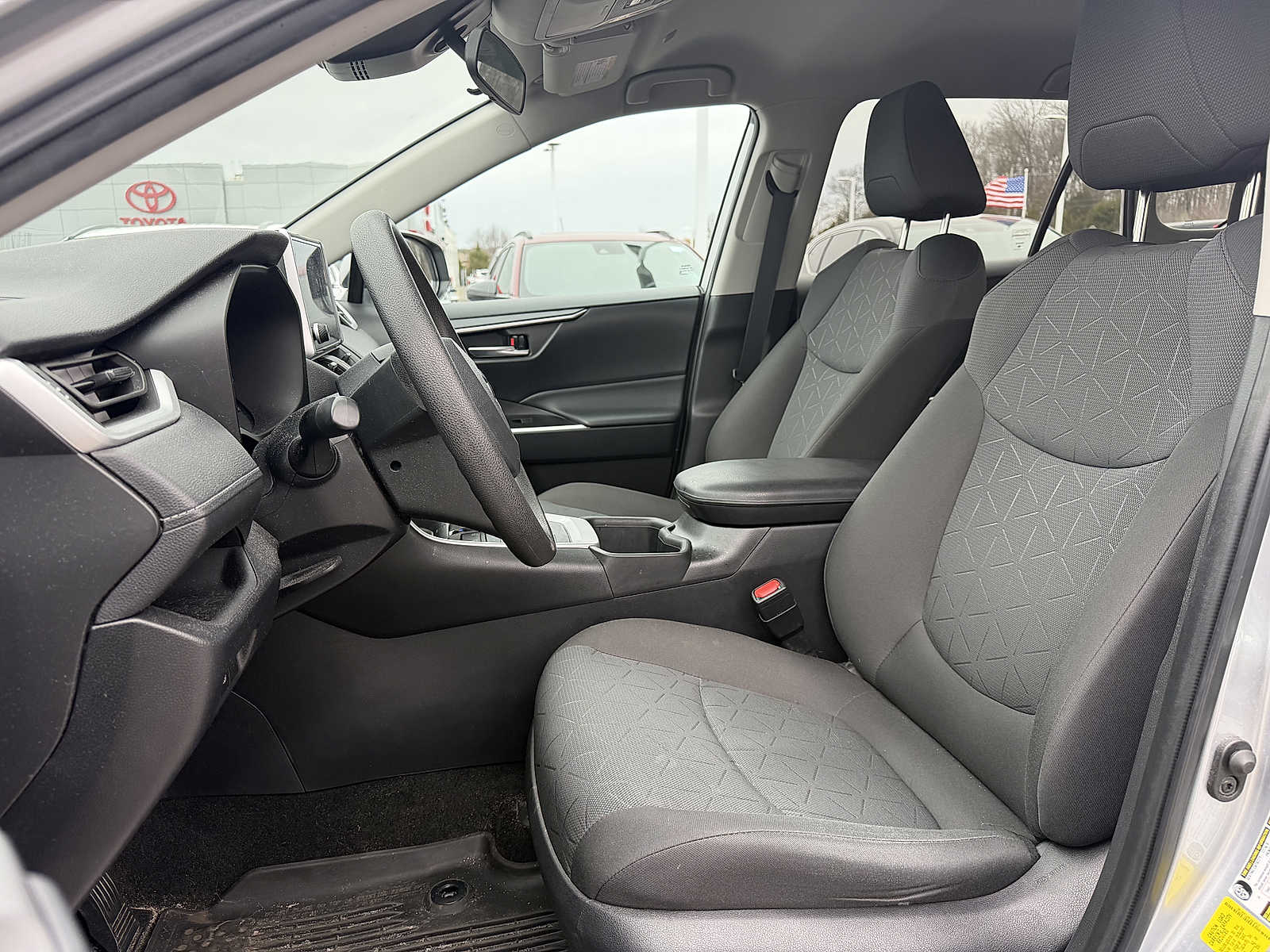 Thumbnail: 2023 Toyota RAV4 - 17