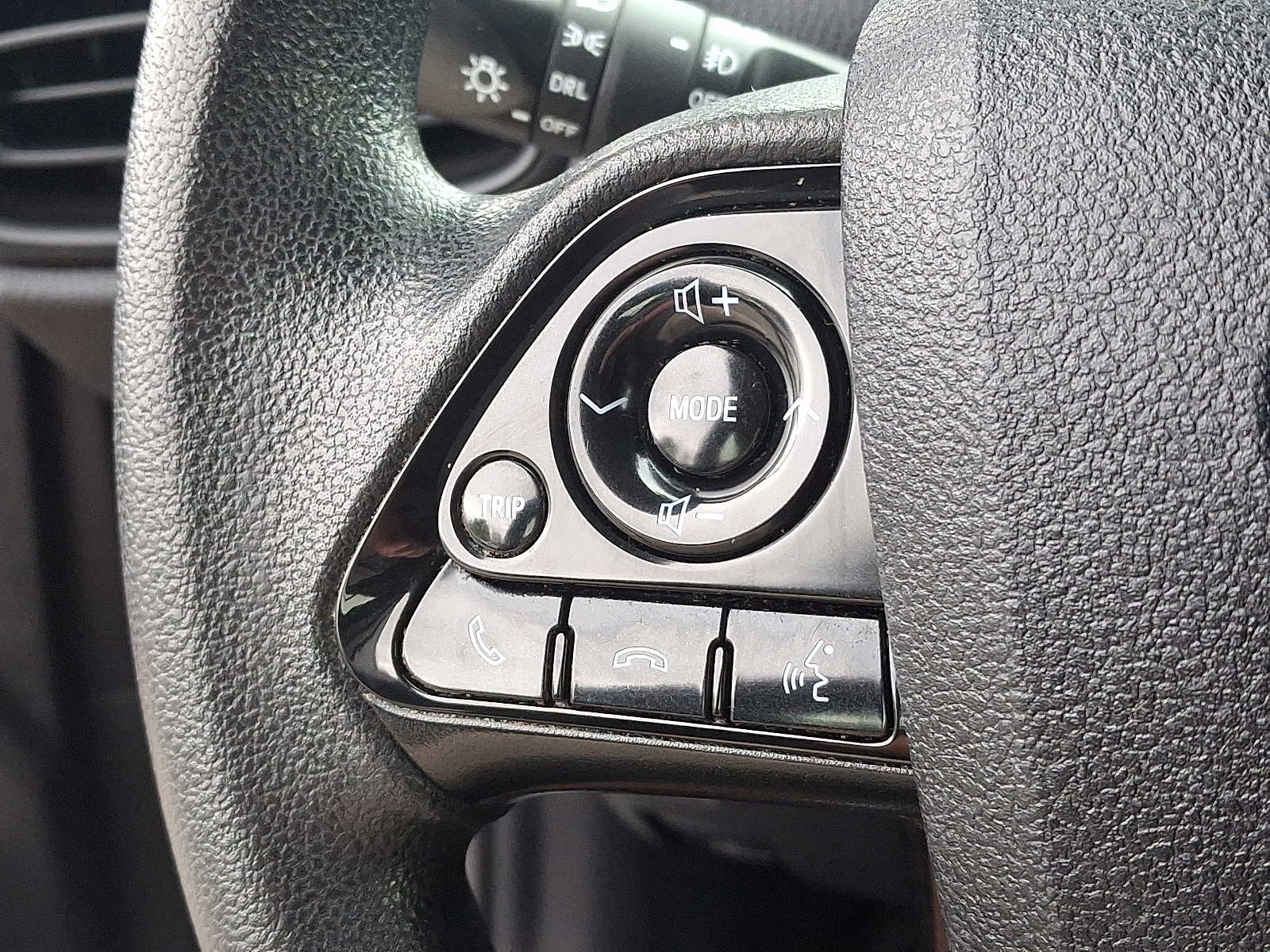 Thumbnail: 2019 Toyota Prius - 22
