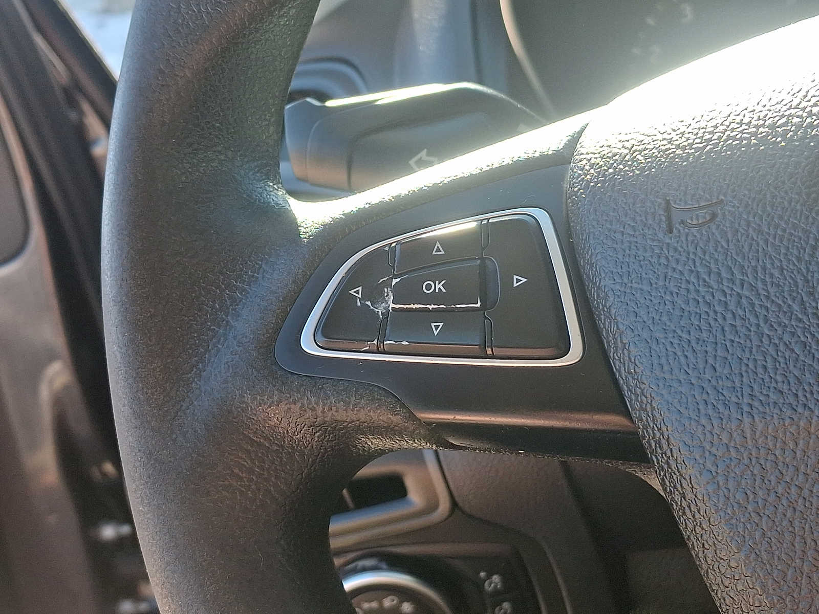 Thumbnail: 2018 Ford Focus - 21