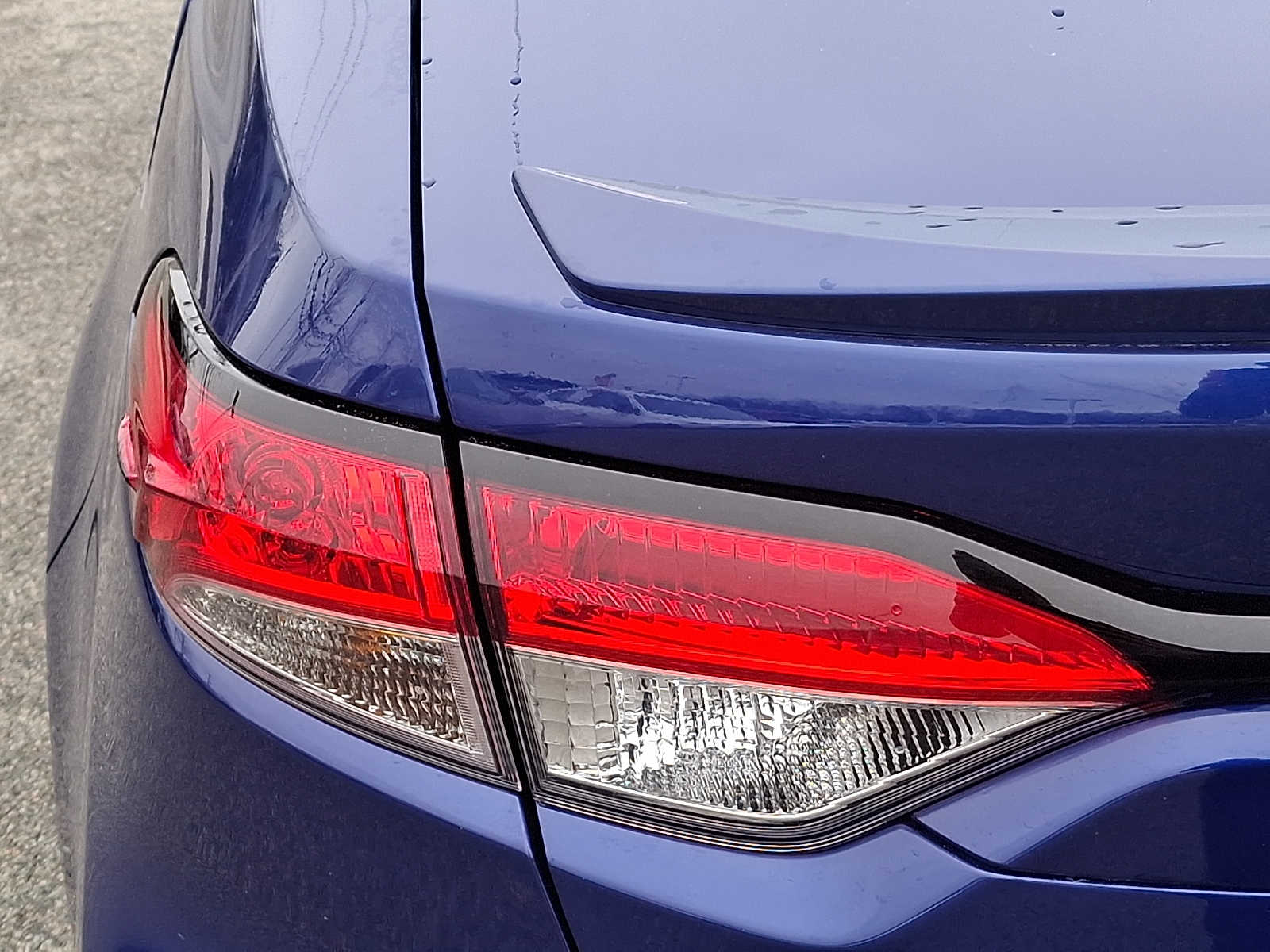 Thumbnail: 2022 Toyota Corolla - 33