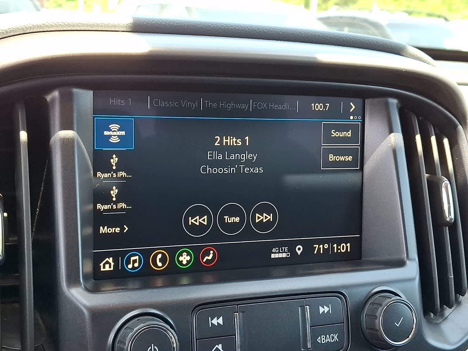 Thumbnail: 2021 Chevrolet Colorado - 19