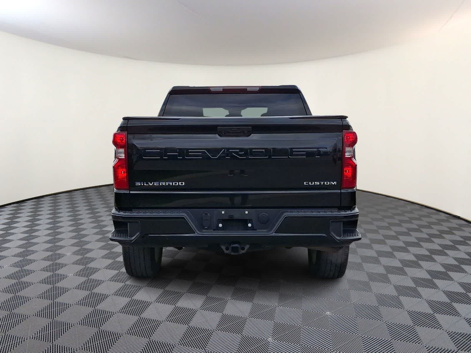 Thumbnail: 2023 Chevrolet Silverado 1500 - 6