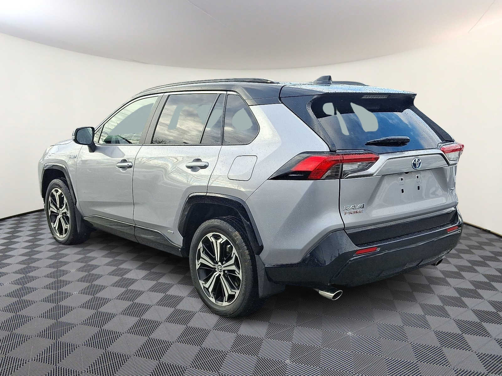 Thumbnail: 2023 Toyota RAV4 - 8