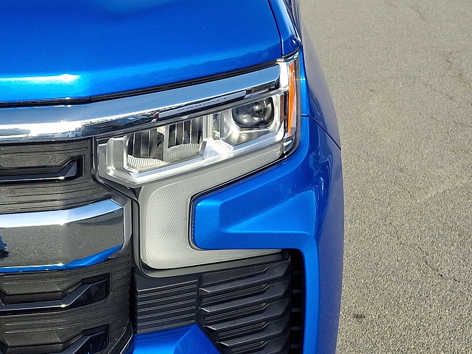 Thumbnail: 2025 Chevrolet Silverado 1500 - 10