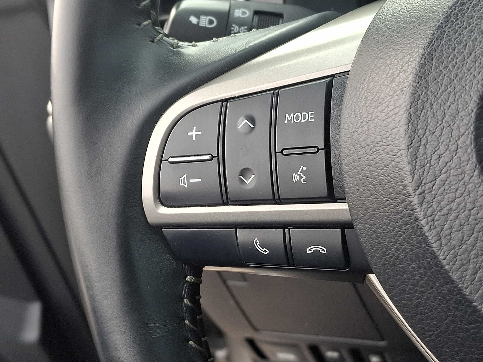 Thumbnail: 2016 Lexus ES - 22