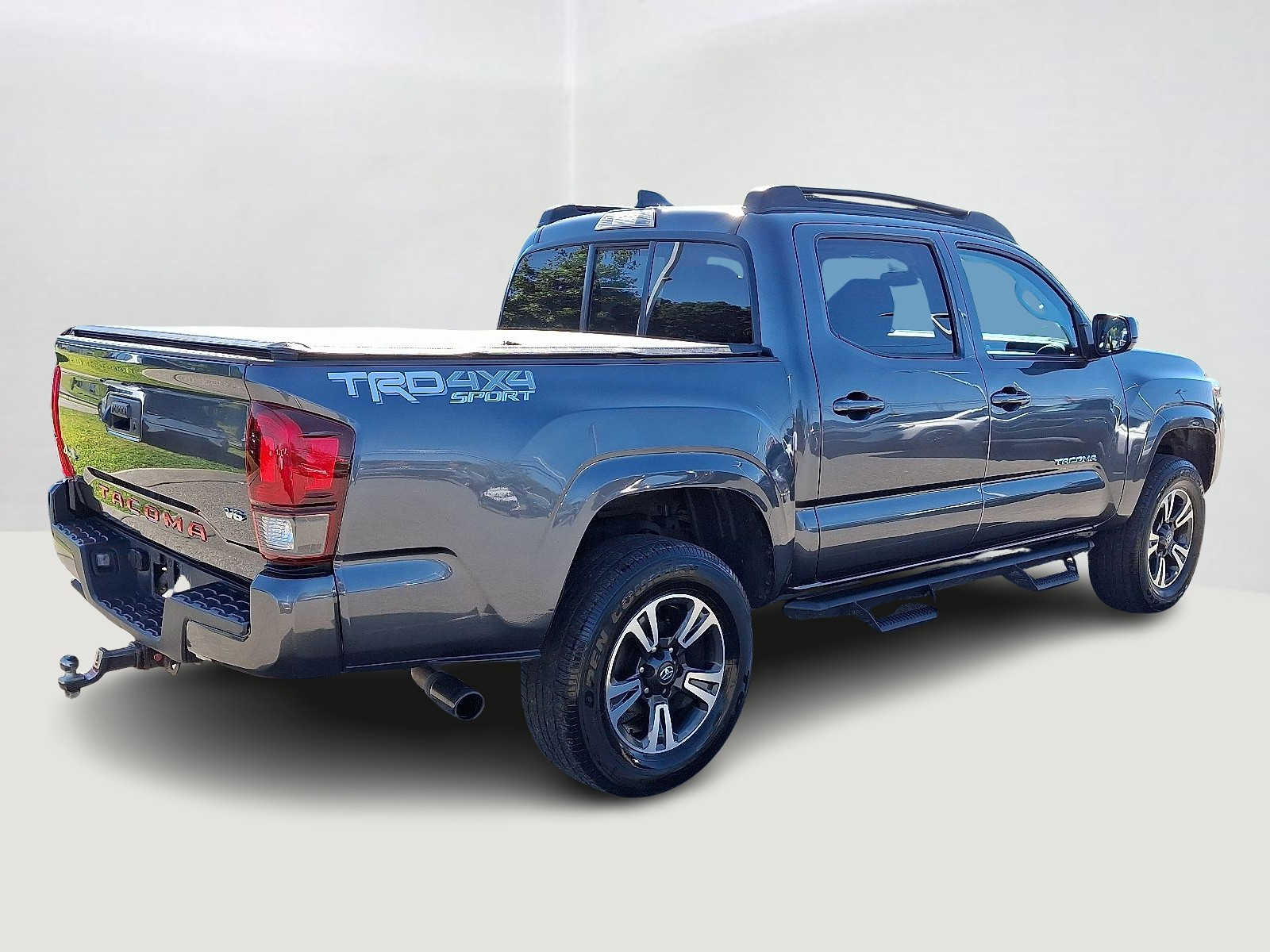 Thumbnail: 2022 Toyota Tacoma - 6
