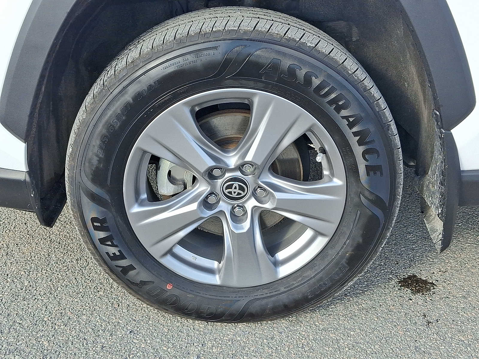 Thumbnail: 2024 Toyota RAV4 - 11