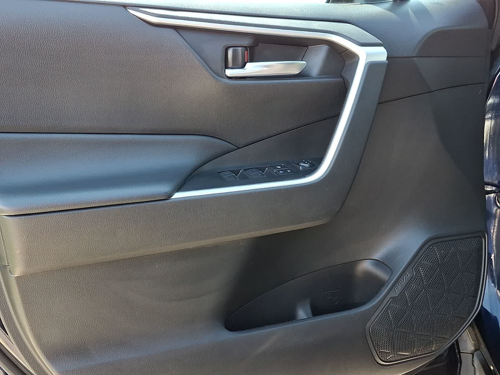 Thumbnail: 2024 Toyota RAV4 - 15