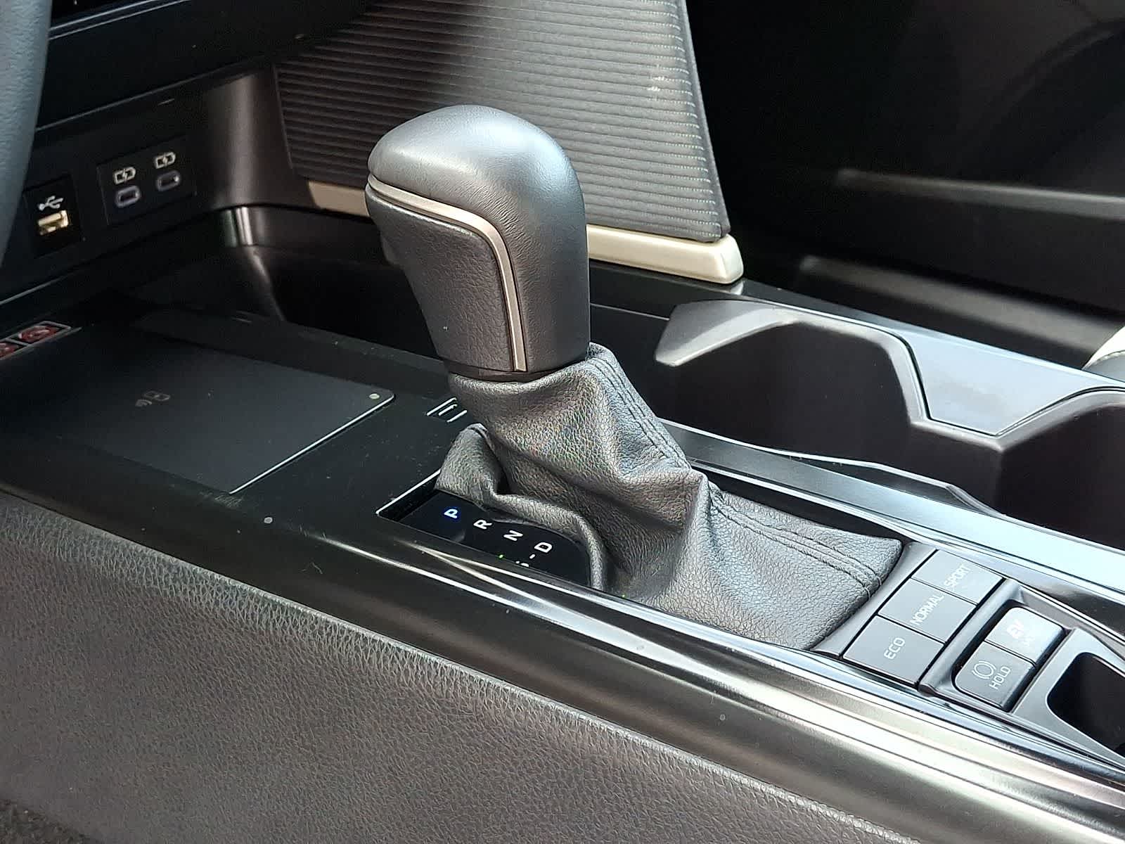 Thumbnail: 2025 Toyota Camry - 19