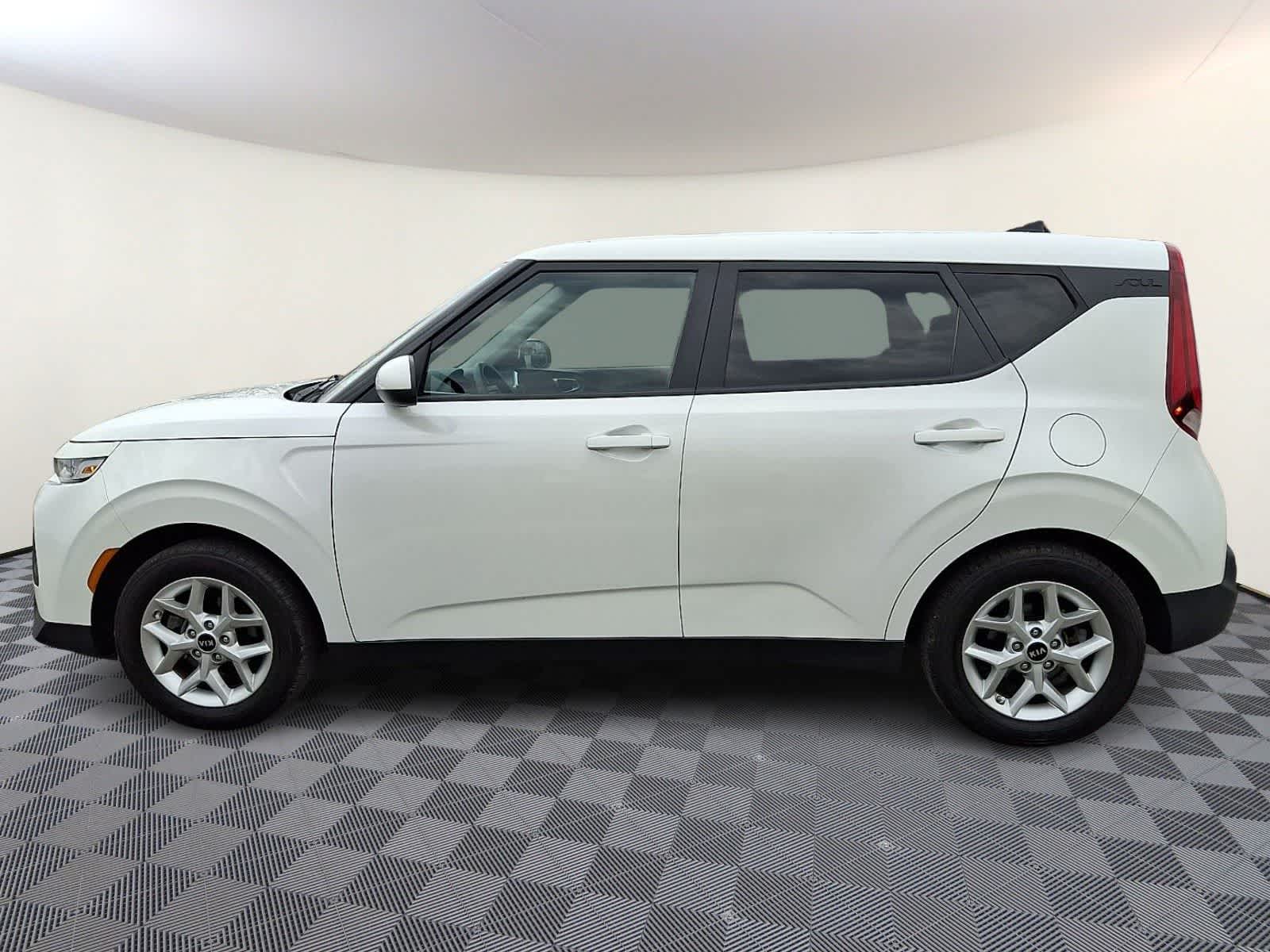 Thumbnail: 2021 Kia Soul - 8