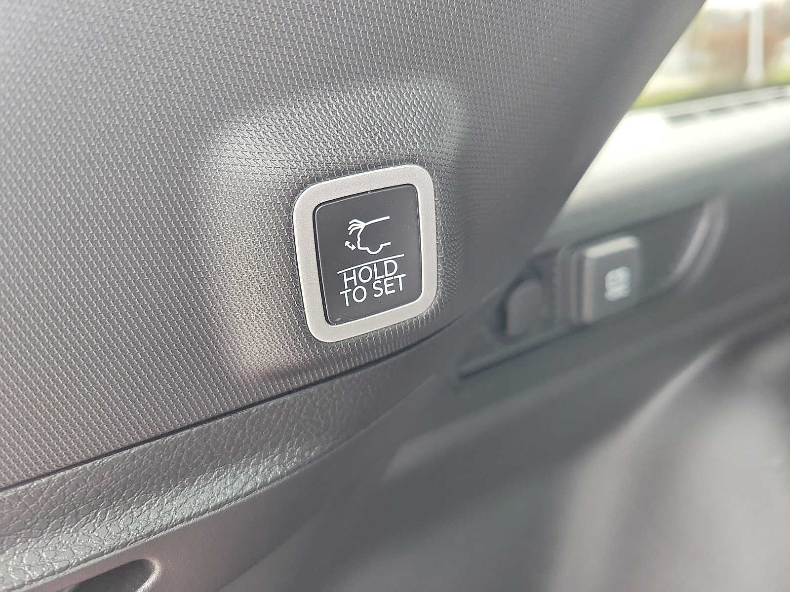 Thumbnail: 2025 Jeep Grand Cherokee - 30