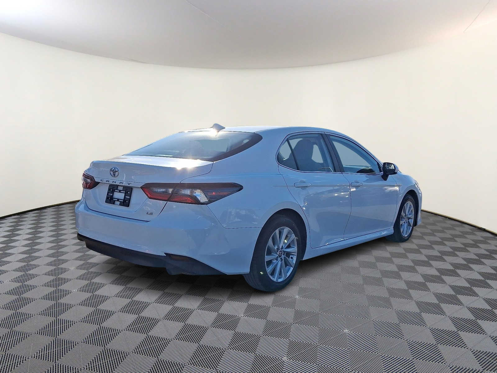 Thumbnail: 2023 Toyota Camry - 6