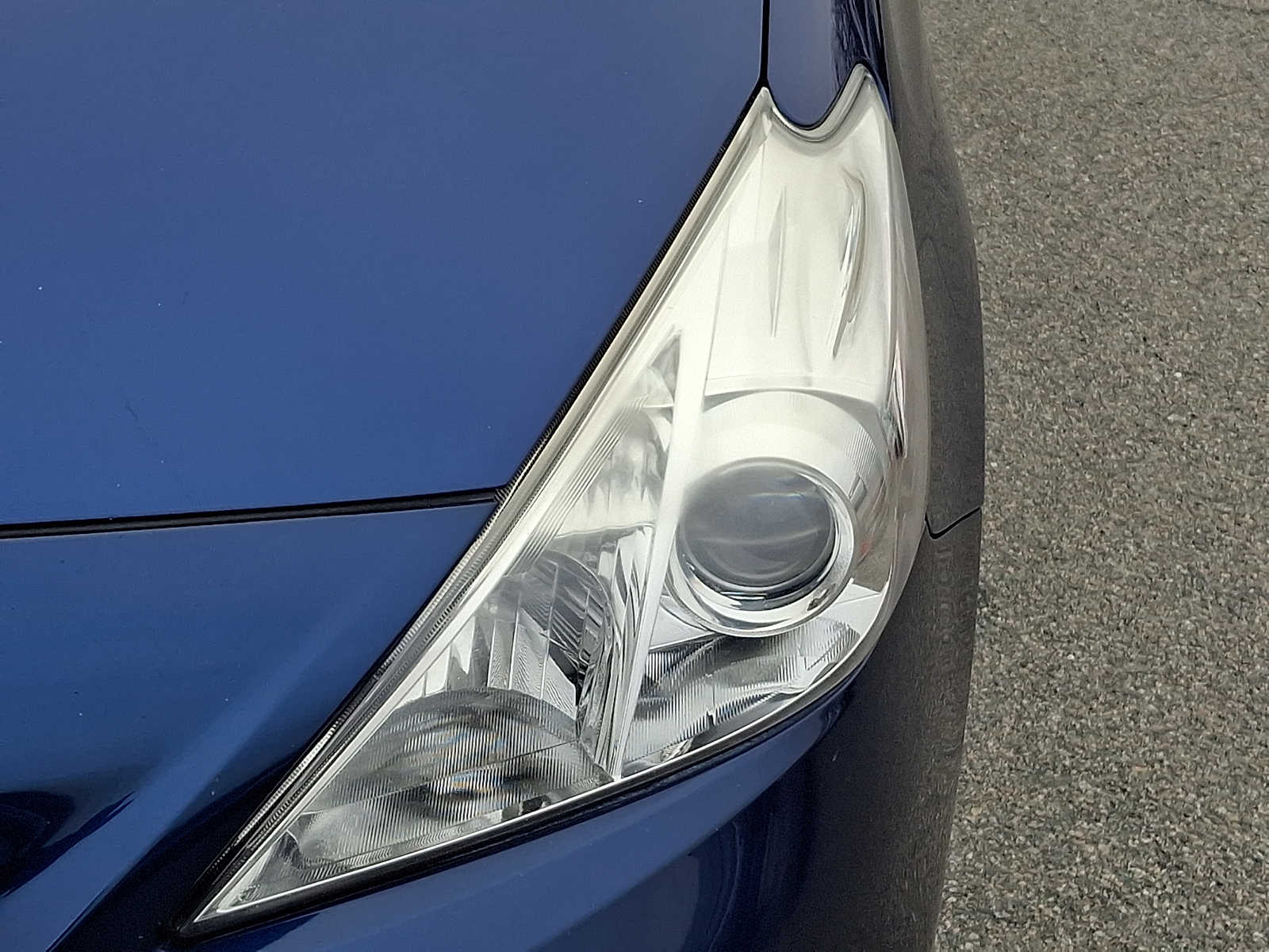 Thumbnail: 2012 Toyota Prius v - 11