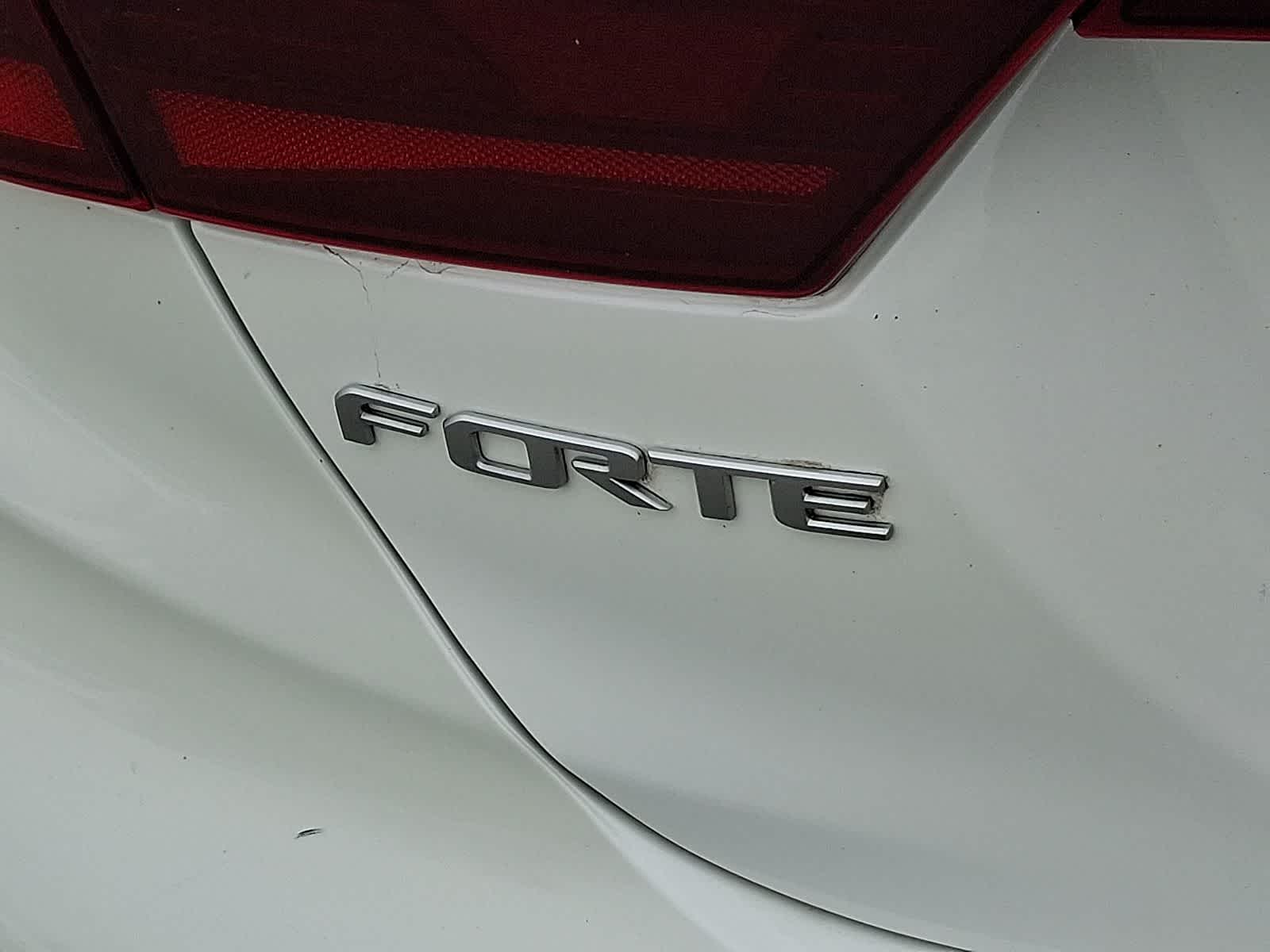 Thumbnail: 2023 Kia Forte - 30