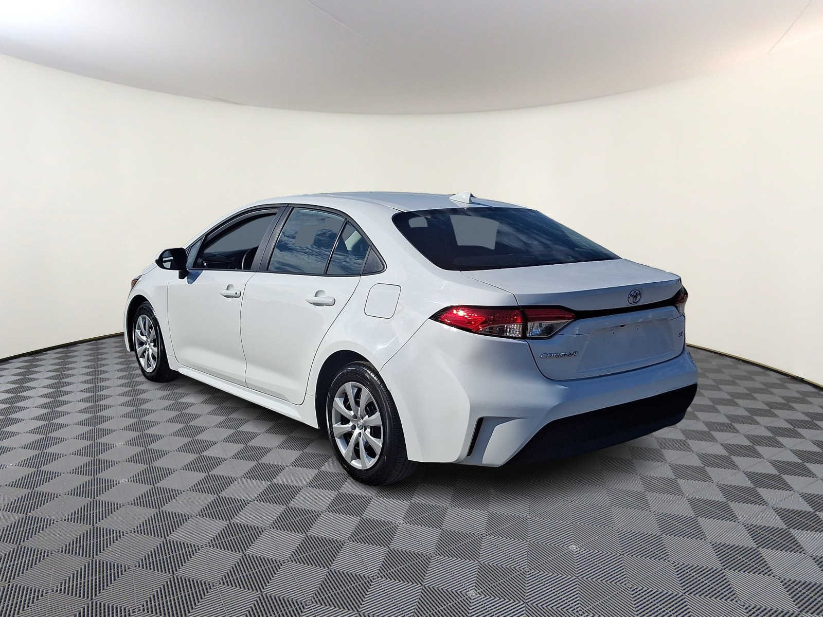 Thumbnail: 2025 Toyota Corolla - 9