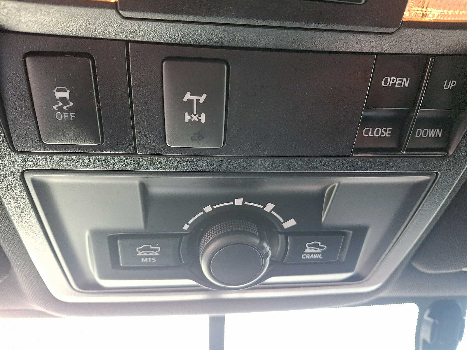 Thumbnail: 2017 Toyota Tacoma - 26