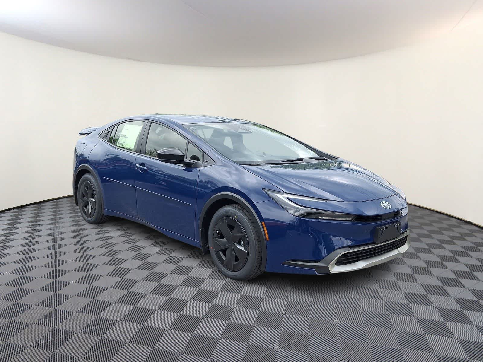 Thumbnail: 2026 Toyota Prius - 3
