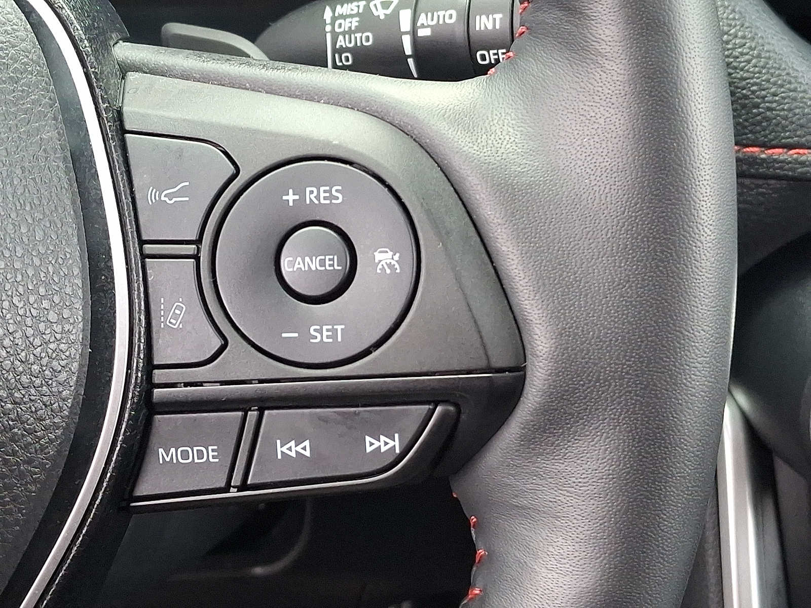 Thumbnail: 2023 Toyota RAV4 - 24