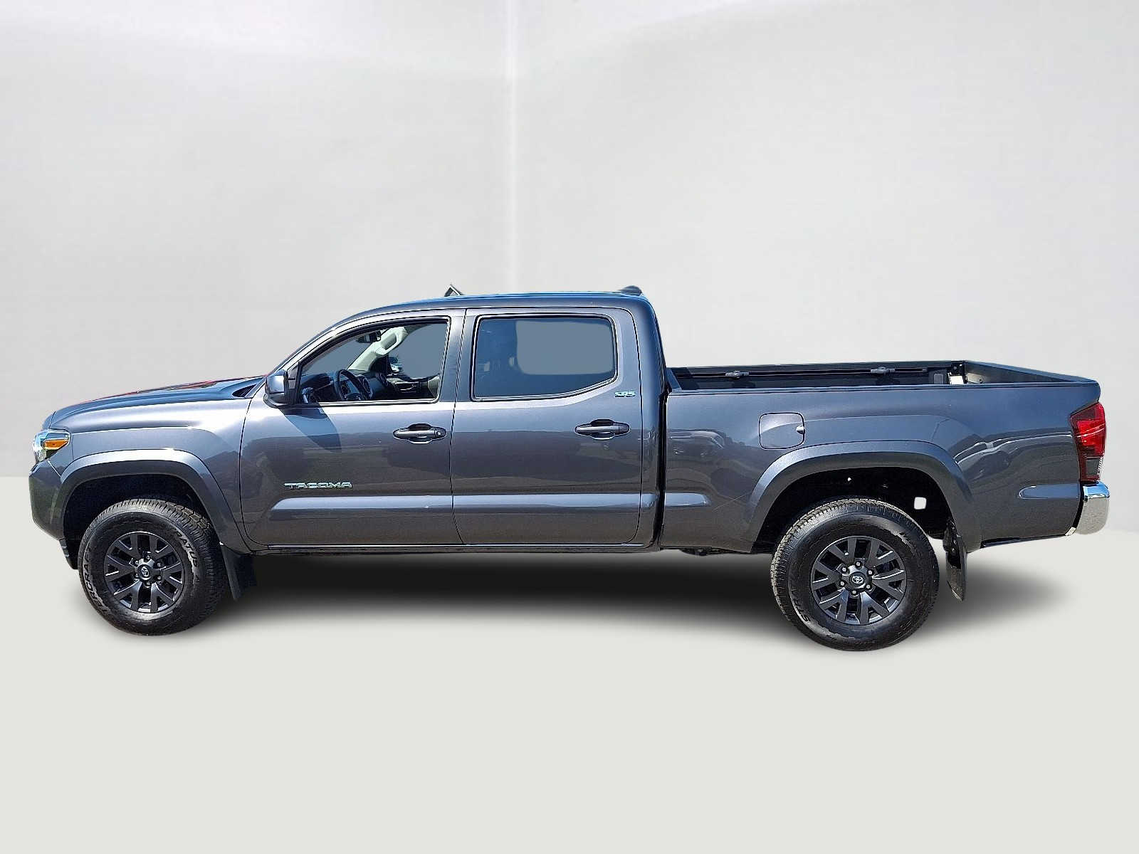 Thumbnail: 2022 Toyota Tacoma - 10