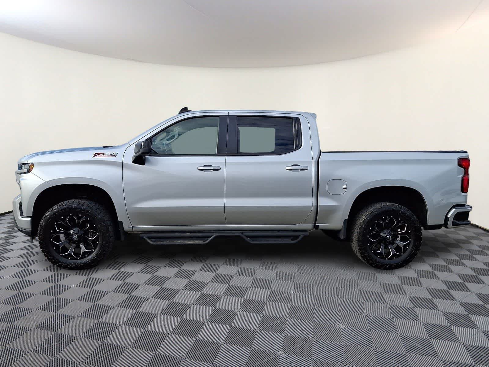 Thumbnail: 2019 Chevrolet Silverado 1500 - 8