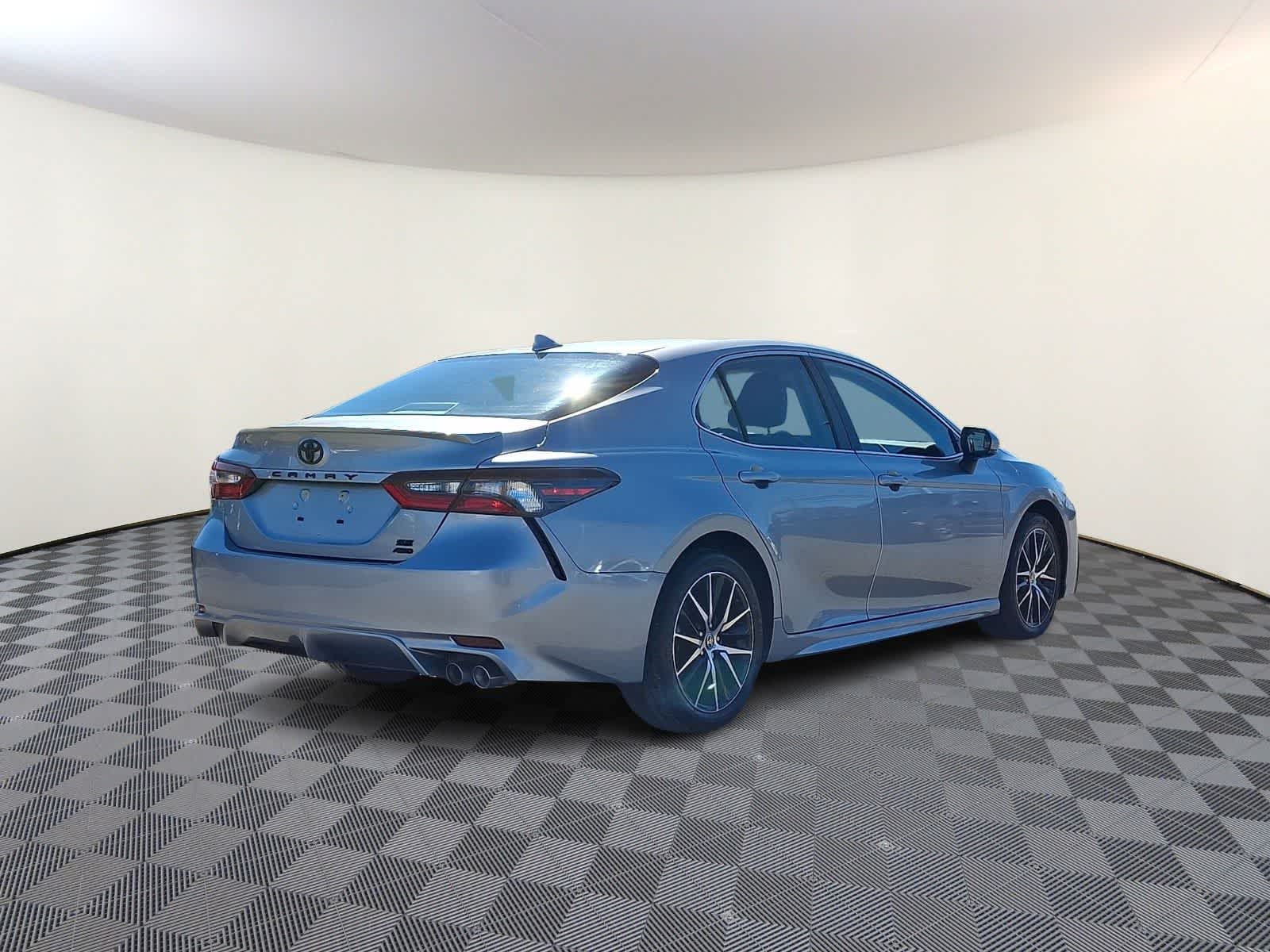 Thumbnail: 2024 Toyota Camry - 6
