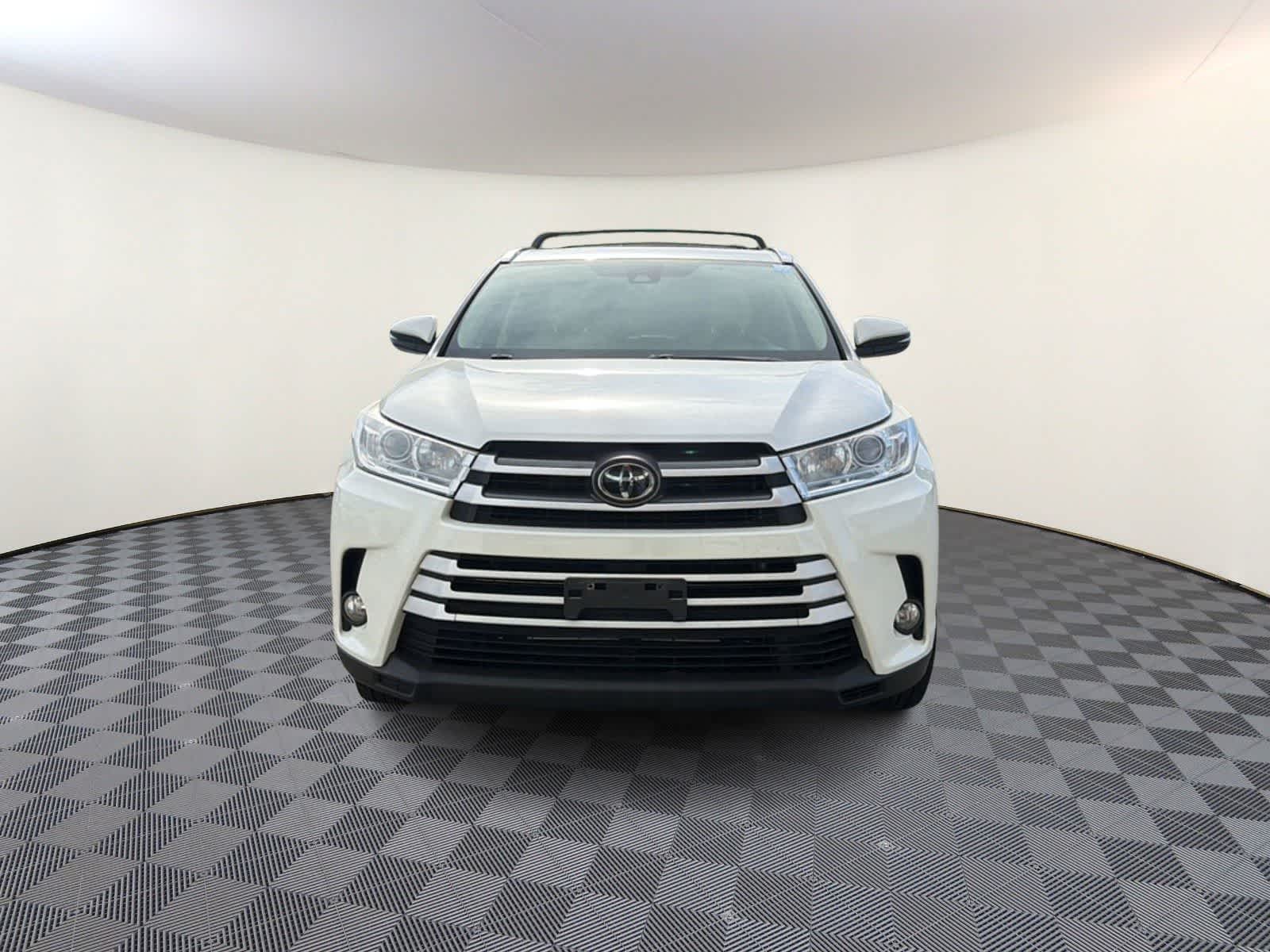 Thumbnail: 2018 Toyota Highlander - 3