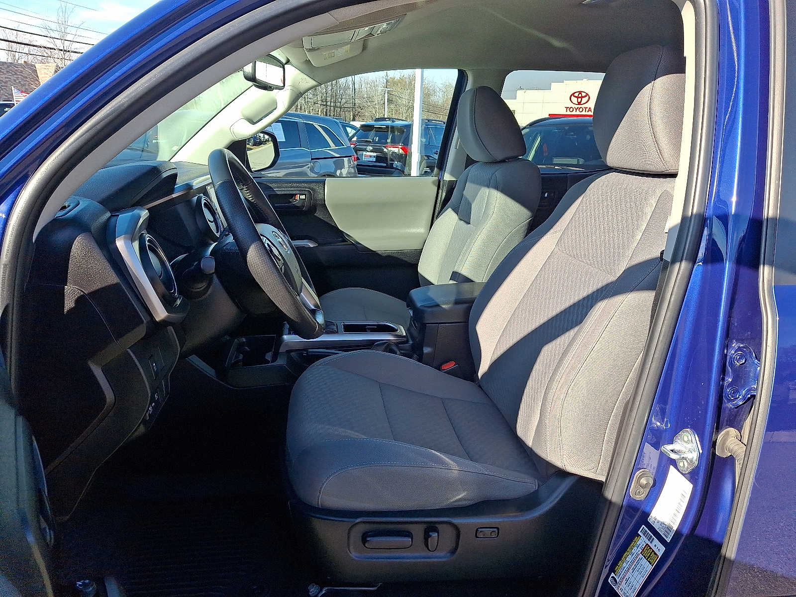 Thumbnail: 2023 Toyota Tacoma - 16