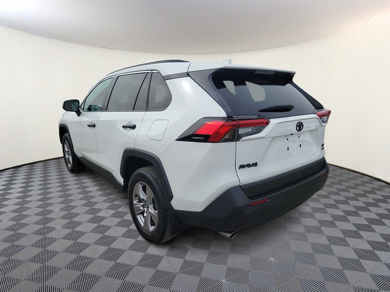 Thumbnail: 2023 Toyota RAV4 - 9